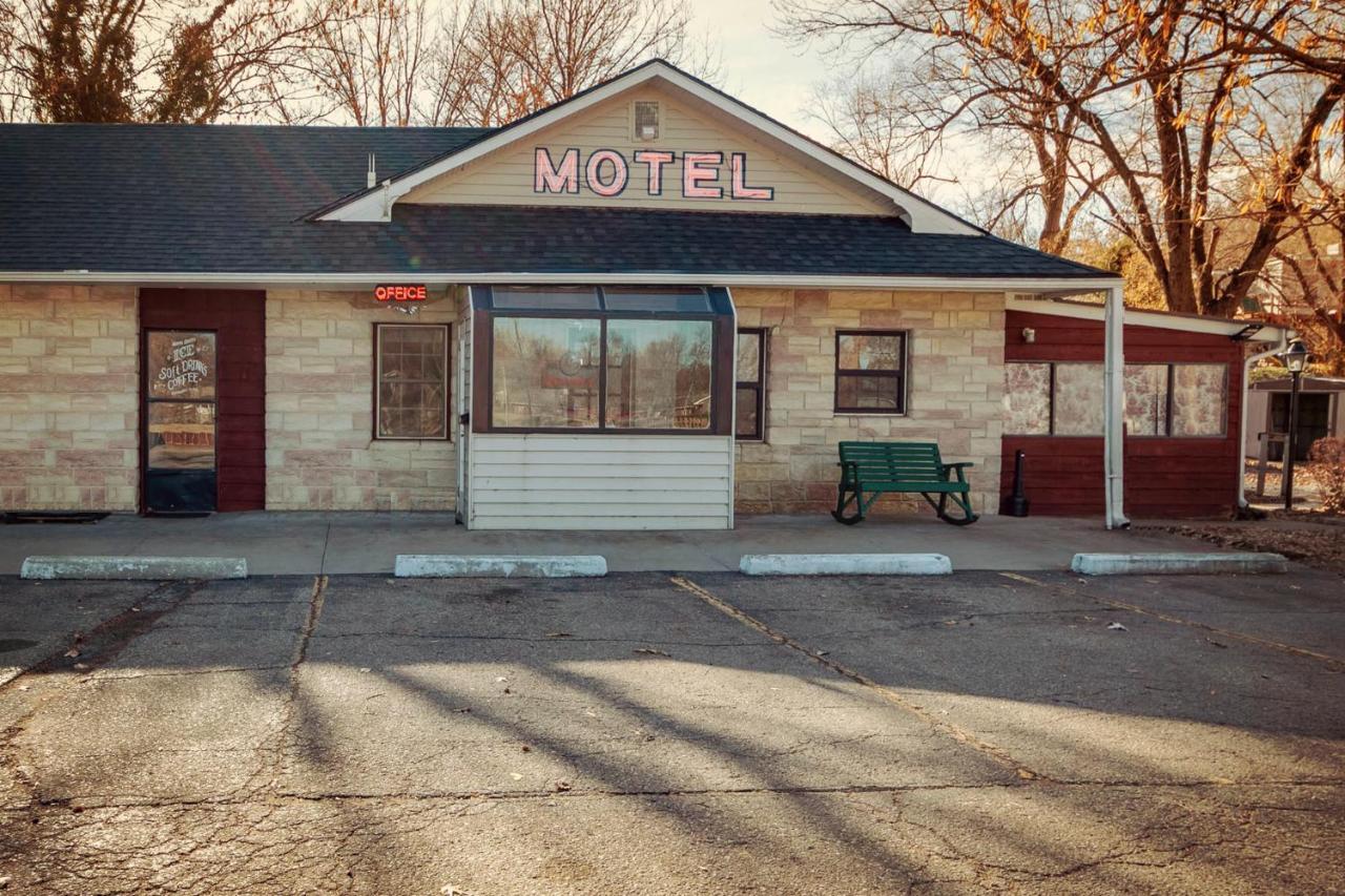 Simmer Motel Вамего Екстер'єр фото